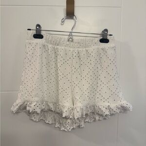 Vera Moda White Eyelet Ruffle Shorts S